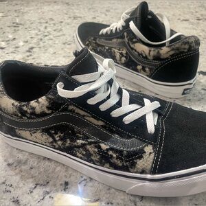 NWOT Vans Men’s size 13